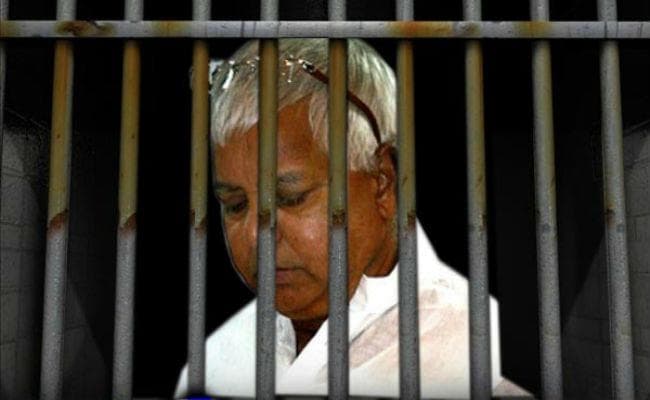 लालू के जेल जाने से सियासी फ्रंट पर कमजोर पड़ी राजद, शरद के इस बयान ने भी दिया संकेत, पढ़ें