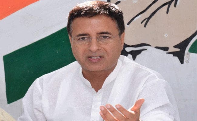 #PNBScam कांग्रेस ने भाजपा से पूछा सवाल, 'दावोस में PM के साथ क्‍या कर रहे थे नीरव मोदी?'