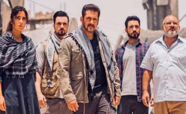 Tiger Zinda Hai बनी तीसरी सबसे बड़ी फिल्‍म, जानें टॉप-10 की लिस्‍ट में किसे मिली कौन सी जगह