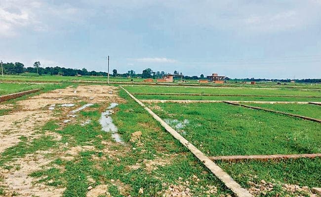 अब गांव में हो जाएगा भूमि विवाद का निपटारा! नहीं काटना पड़ेगा ब्लॉक का चक्कर, राजस्व कर्मियों को मिला टास्क