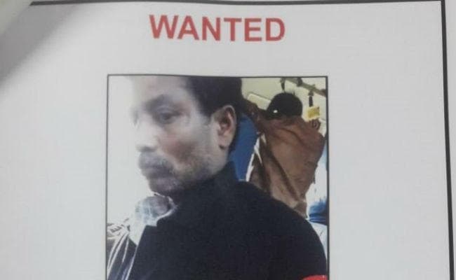 बस में डीयू छात्रा के सामने अश्लील हरकत करने वाले पर 25 हजार का इनाम घोषित