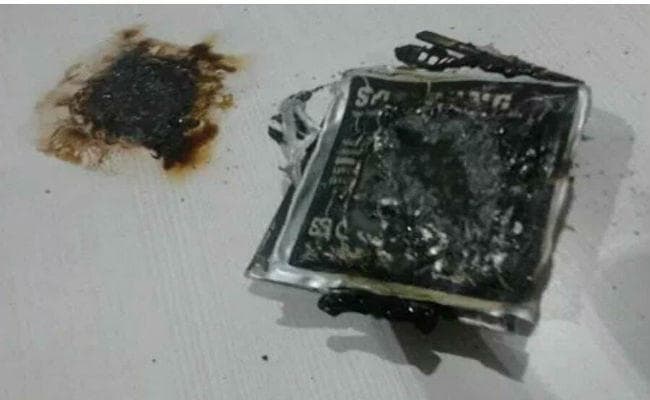 खेल - खेल में हादसा, पेंसिल बैट्री और मोबाइल बैट्री को तार से जोड़ा तो हुआ विस्फोट, दो बच्चे घायल