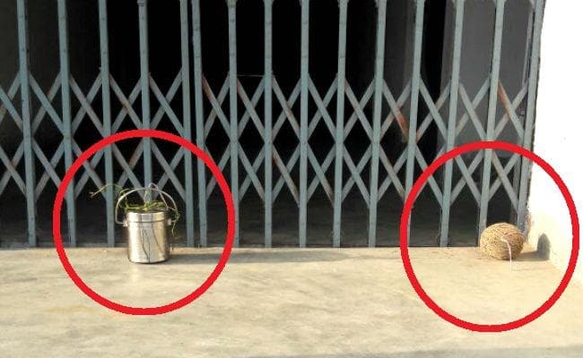 स्कूल के मुख्य द्वार पर रखे गये दो बम बरामद, दहशत