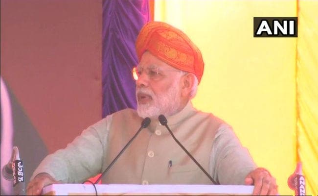 मैसूर में बोले मोदी, आपको कर्नाटक में कैसी सरकार चाहिए, मिशन या कमीशन वाली