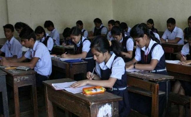 झारखंड : आज से आठवीं की बोर्ड परीक्षा, सुबह 9.45 बजे छात्रों को मिलेगा प्रश्नपत्र