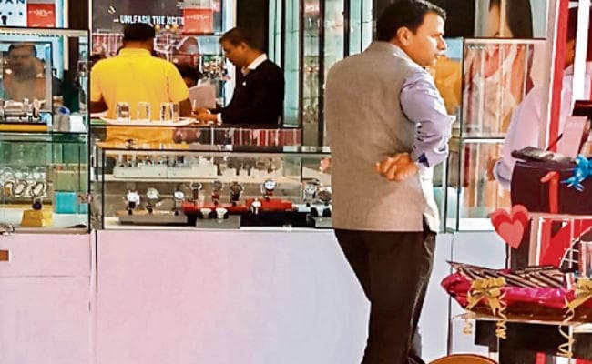 बिहार : पीएनबी घोटाले में गीतांजलि ज्वेलर्स पर ED की कार्रवाई, गीतांजलि के क्रेडिट वाले हीरे होंगे जब्त