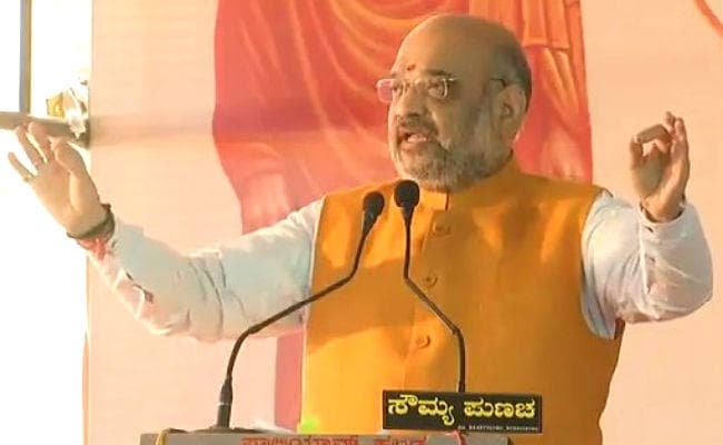 PM मोदी के बाद कर्नाटक में गरजे अमित शाह, CM सिद्दारमैया से पूछा : विकास का पैसा जाता कहां है?