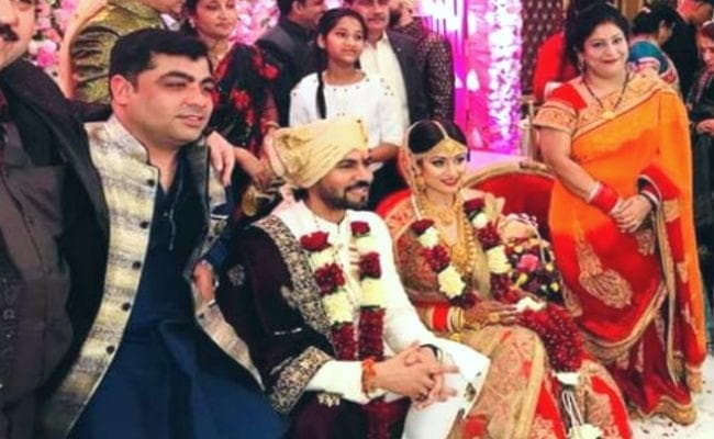 ''Big Boss'' फेम गौरव चोपड़ा ने रचायी गुपचुप शादी, TV एक्‍ट्रेस मौनी रॉय से था संबंध