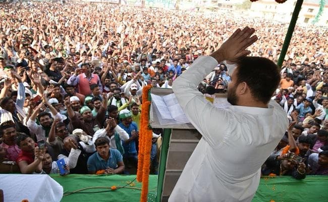 तेजस्वी बोले, अच्छे नहीं हैं नीतीश चाचा, सुशील मोदी भी भाग सकते हैं विदेश