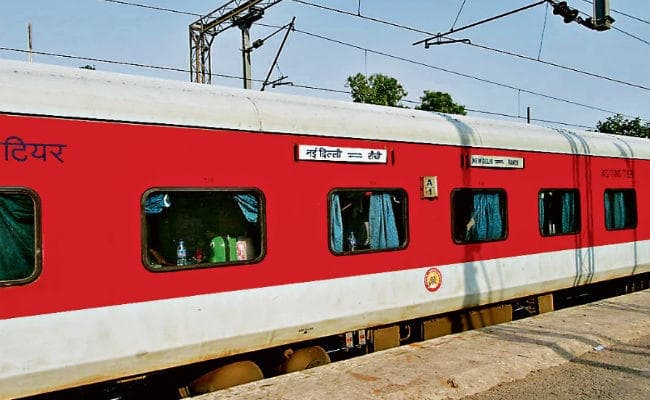 झारखंड : राजधानी एक्सप्रेस का समय और नंबर बदला, मरम्मत होगी आज से हटिया में