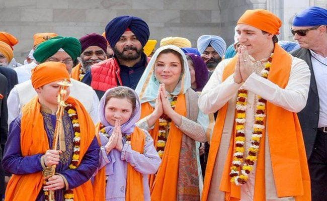 कनाडा के प्रधानमंत्री जस्टिन त्रुदू ने स्वर्ण मंदिर में मत्था टेका, अमरिंदर से करेंगे मुलाकात