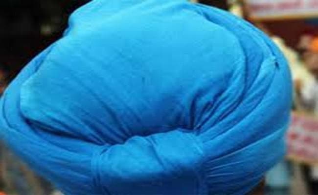 ब्रिटेन में सिख व्यक्ति की खींची पगड़ी कहा, मुस्लिमों वापस जाओ