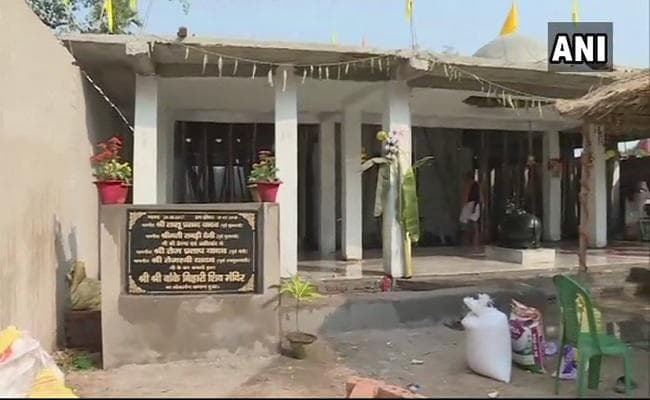 फिर विवादों में तेज प्रताप, अब सरकारी जमीन पर बनवाया मंदिर, नीतीश के मंत्री बोले- कार्रवाई होगी