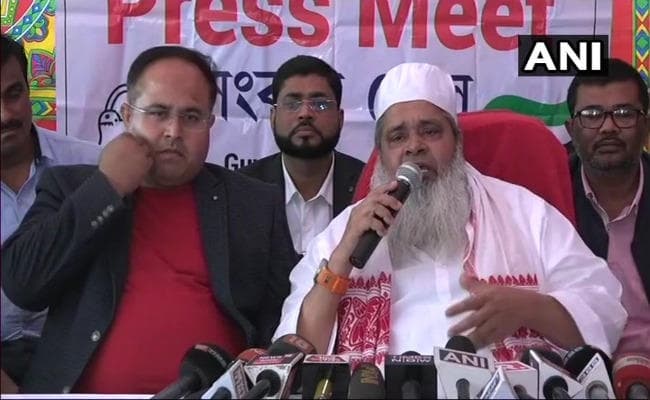 गृहमंत्री राजनाथ मुझे भाई कहते हैं तो हम राष्ट्रविरोधी कैसे : बदरुद्दीन अजमल