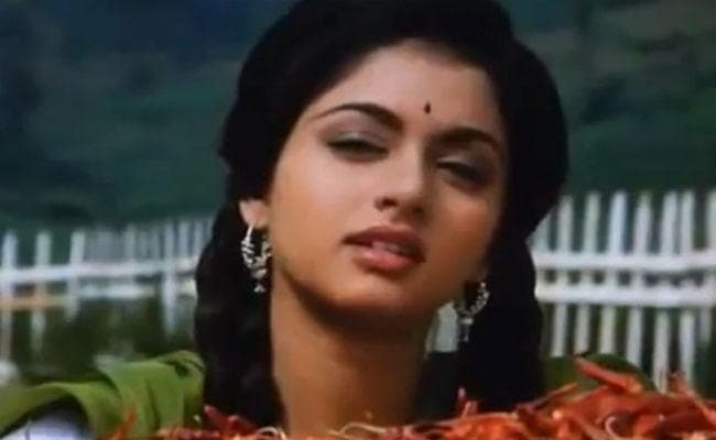 बर्थडे : इस एक जिद के कारण भाग्‍यश्री के करियर पर लग गया था विराम, जानें 10 खास बातें...