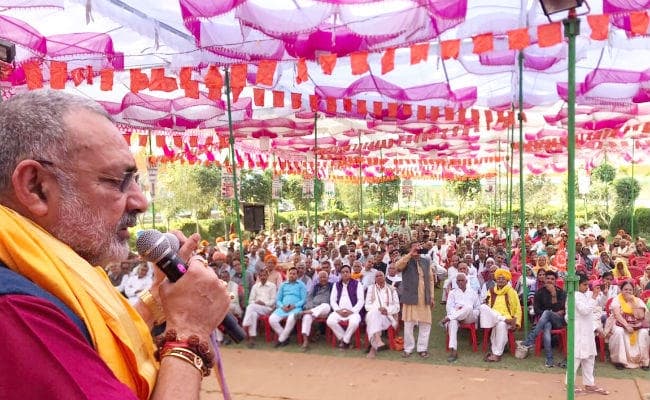 गिरिराज ने दिया विवादित बयान, कहा- वो मक्का मदीना जायेंगे, हम कहां जायेंगे? क्या पाकिस्तान में राम मंदिर बनेगा?