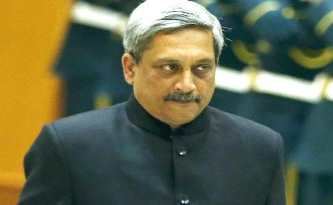 गोवा के मुख्‍यमंत्री मनोहर पर्रिकर पेट दर्द की शिकायत के बाद एक बार फिर अस्‍पताल में भर्ती