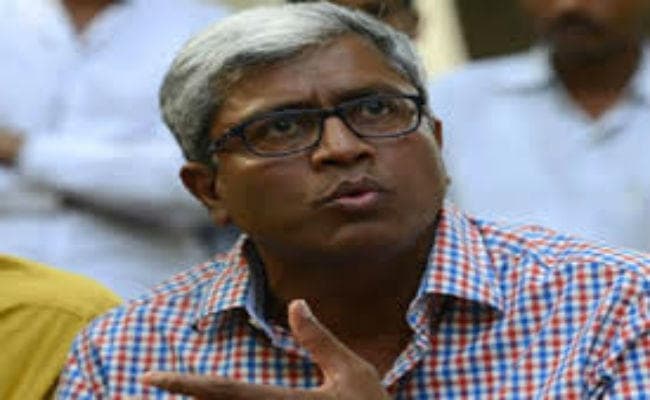 मुख्य सचिव पर हमले के मामले में तेजी और आप विधायकों पर हुए हमले का क्या : आशुतोष