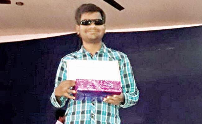 जमशेदपुर : 28 फरवरी को  दिल्ली में नेशनल अवार्ड से पुरस्कृत होंगे नेत्रहीन वीरु नाग..जानें इन्‍हें