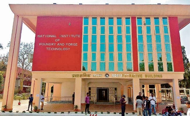 रांची : सीएम ने केंद्रीय शिक्षा मंत्री को भेजा पत्र, कहा, निफ्ट को राष्ट्रीय स्तर पर विशेष पहचान दिलायी जाये