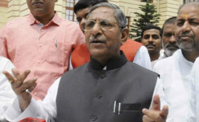 मुजफ्फरपुर हादसा : राहुल गांधी को नंदकिशोर का जवाब- वे जिसके साथ दोस्‍ती कर रहे हैं उसके बारे में पता कर लें