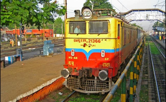 बाघमारा : हादसा से ऐसे बची गोमो-चक्रधरपुर ट्रेन