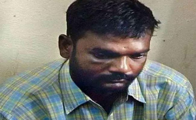 30 रेप, 15 मर्डर करने वाले साइकोकिलर ने रेत लिया अपना गला