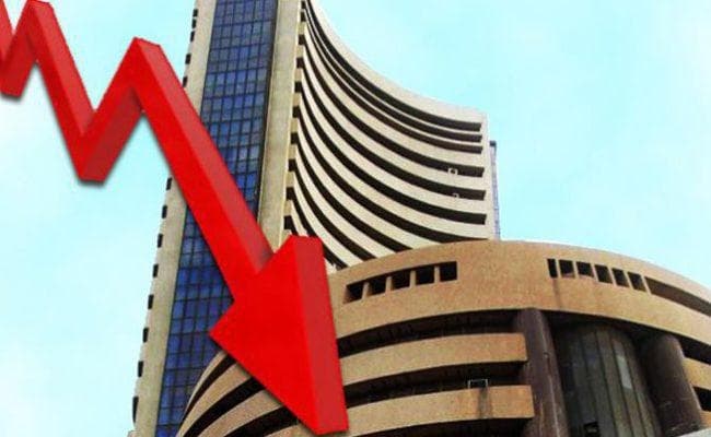 Share Market Update: मुनाफावसूली से सेंसेक्स 304 अंक टूटा, निफ्टी 70 अंक नीचे आया