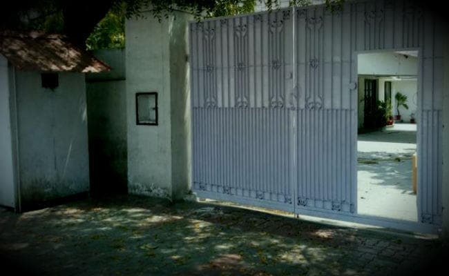 बिहार : याचिका खारिज, राजद-कांग्रेस के पूर्व मंत्रियों को करना पड़ेगा बंगला खाली