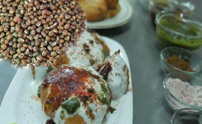 होली में उड़द दाल से बनने वाले दही बड़ों के हैं कई और फायदे...जानें