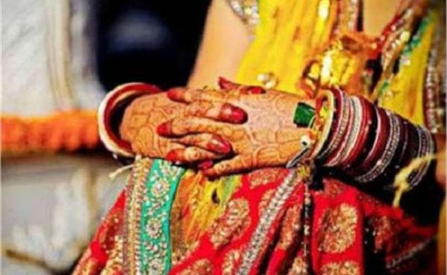 ससुराल पहुंचने से पहले मां बनी दुल्‍हन, फिर दूल्‍हे ने किया कुछ ऐसा