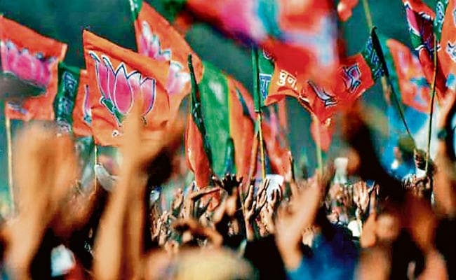 पूर्वोत्तर  में लहराया भगवा