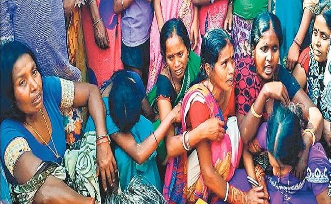 मोबाइल से शराब पीने का वीडियो बनाने को लेकर दो गुटों में झड़प, दो की हत्या