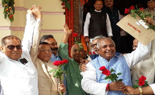 #Bihar Budget session 2018 : राजद के सुबोध राय और मंत्री श्रवण कुमार के बीच सदन में हुई तू-तू, मैं-मैं, वीडियो