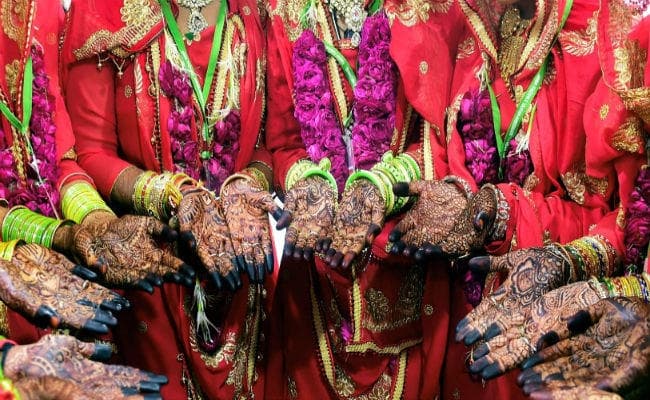 विवाह घोटाला : शादीशुदा जोड़ों ने सामूहिक विवाह में रचाई दोबारा शादी, घोटाले की जांच के लिए समिति गठित