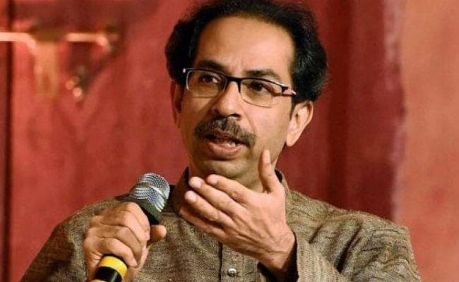 परीक्षा में लड़कियों की आपत्तिजनक तरीके से तलाशी लेने के मामले की जांच हो : शिवसेना