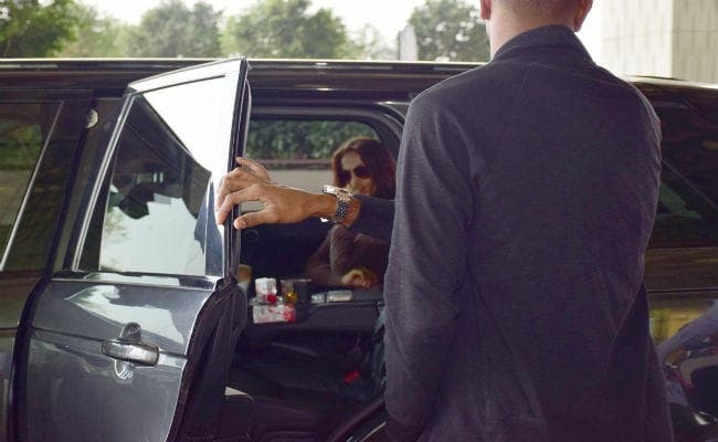 इस अभिनेत्री के प्यार में क्लीन बोल्ड हुए हार्दिक पंड्या, तसवीर वायरल