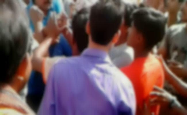 बिहार : छेड़खानी का विरोध किया तो नाबालिग को पीटा