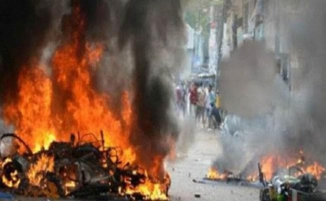 श्रीलंका में दंगाें के बाद 10 दिनों के लिए आपातकाल की घोषणा