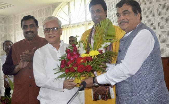 त्रिपुरा के भावी सीएम बिप्लव कुमार देव का क्या है बांग्लादेश से नाता?