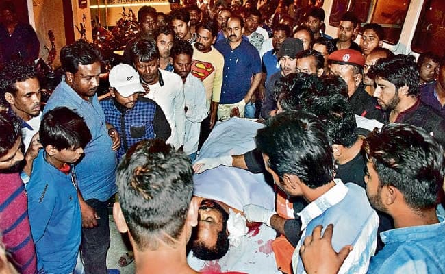 झारखंड : कांटाटोली के कुरैशी मुहल्ला में ठेकेदार की गोली मार कर हत्या, नमाज पढ़ कर जा रहा था घर...देखें VIDEO