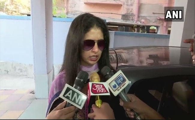 शमी के खिलाफ कोर्ट जाएंगी पत्नी हसीन जहां, पाकिस्तानी महिला के साथ बनाया अवैध संबंध, फिर घर आकर मुझे पीटा शमी के खिलाफ कोर्ट जाएंगी पत्नी हसीन जहां, पाकिस्तानी महिला के साथ बनाया अवैध संबंध, फिर घर आकर मुझे पीटा
