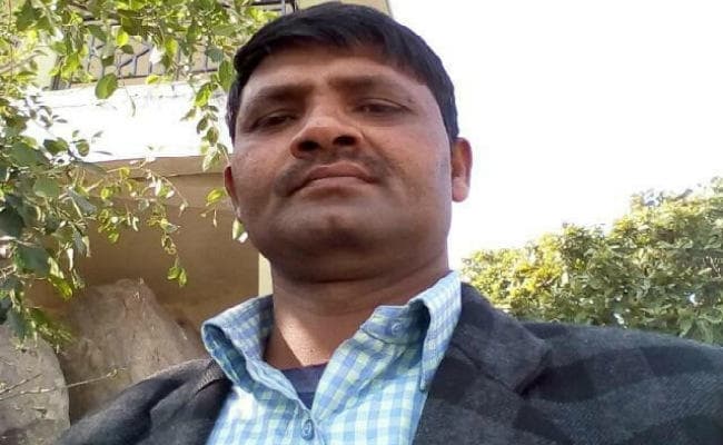 रांची : रेलवे के पीडब्ल्यूआइ अनिल कुमार की रेल लाइन बिछवाने के दौरान ट्रेन से कट कर मौत