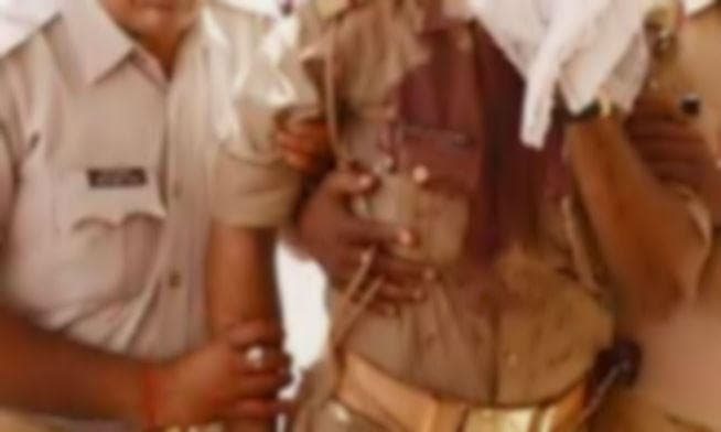 साहिबगंज : अपराधी को गिरफ्तार करने गयी पुलिस टीम पर जानिए क्‍यों और किसने किया हमला