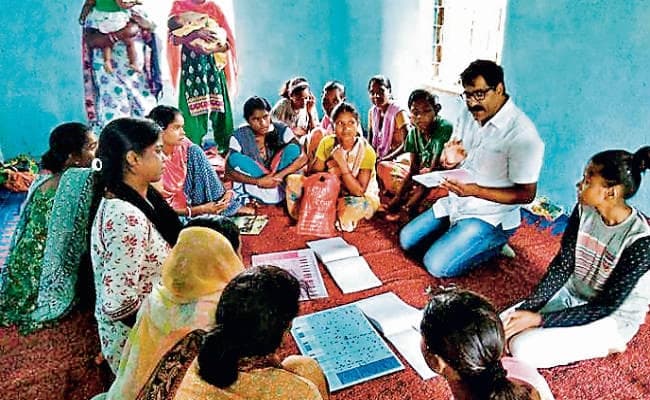 रांची : ऐसे बने महिलाओं की आशा, दिखा रहे अंधेरे में उम्मीद की किरण