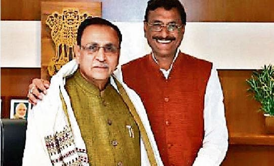 गुजरात के सीएम से मिले संजय सेठ, गांधी नगर में इंपोरियम खोलेगा झारखंड खादी बोर्ड, मिली मंजूरी