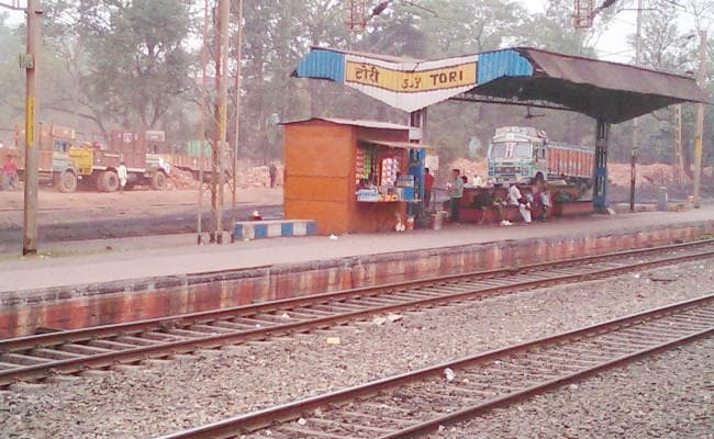 12 साल की देरी के बाद टोरी-बालूमाथ रेल लाइन का आज होगा उद्घाटन