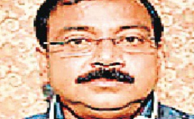 कांग्रेस विधायक अपूर्व सरकार ने थामा तृणमूल कांग्रेस का झंडा