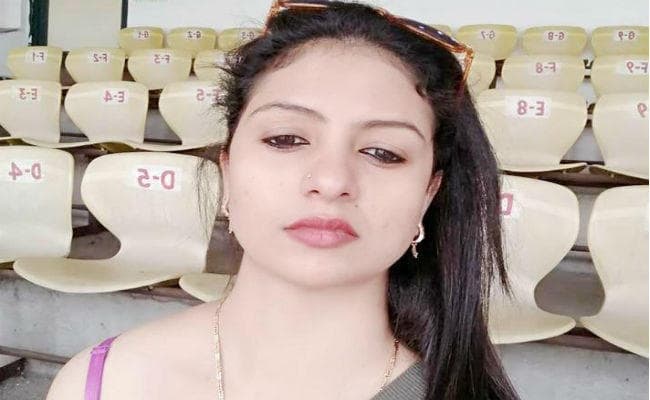 शमी के खिलाफ शिकायत दर्ज, पत्नी ने कहा - अब साथ रहने का सवाल ही नहीं