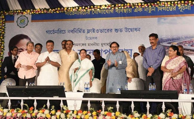 ममता ने दिया लाल किला फतह का नारा, कहा- साल दो हजार उन्नीस, भाजपा फिनिश